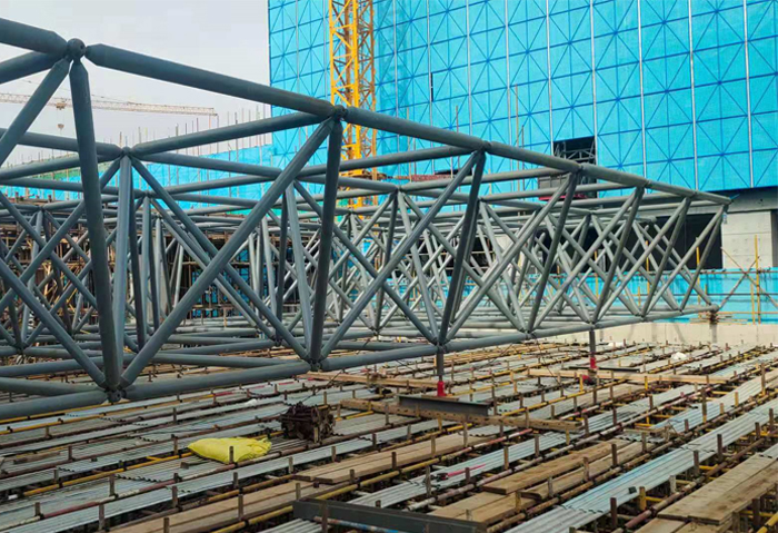 彭州高铁东总部基地2号楼网架